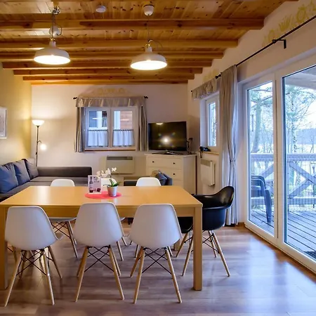 פארק נופש Kaszuby - Jezioro I Zoo W Szarlocie קושצ'יז'נה