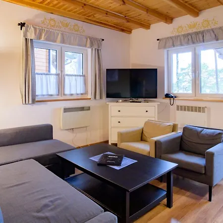 Kaszuby - Jezioro I Zoo W Szarlocie Prázdninový areál Kościerzyna