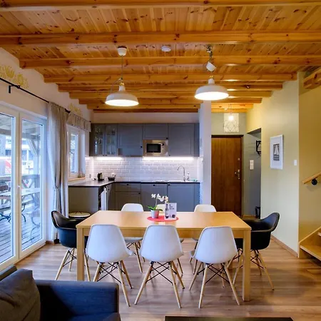 Prázdninový areál Kaszuby - Jezioro I Zoo W Szarlocie *