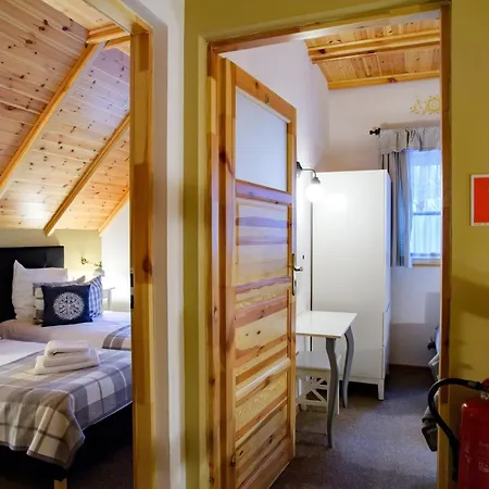 Kaszuby - Jezioro I Zoo W Szarlocie * Kościerzyna