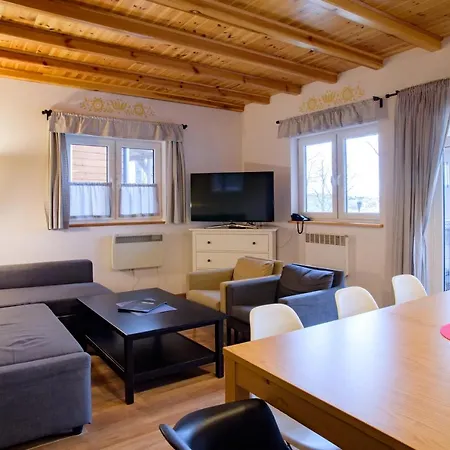 פארק נופש Kaszuby - Jezioro I Zoo W Szarlocie