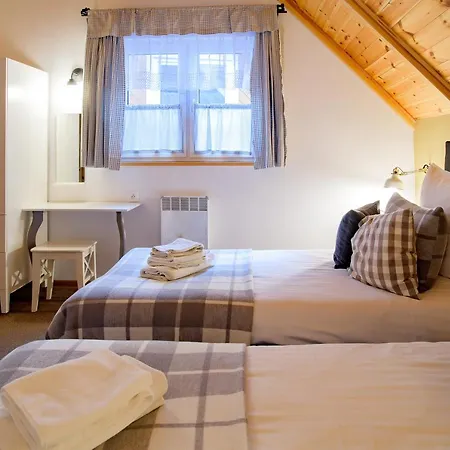 Kaszuby - Jezioro I Zoo W Szarlocie קושצ'יז'נה