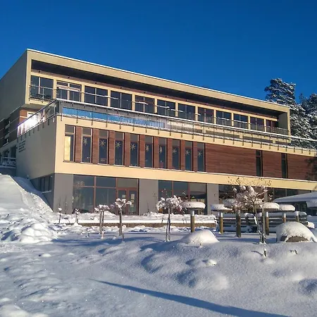 Kaszuby - Jezioro I Zoo W Szarlocie Prázdninový areál