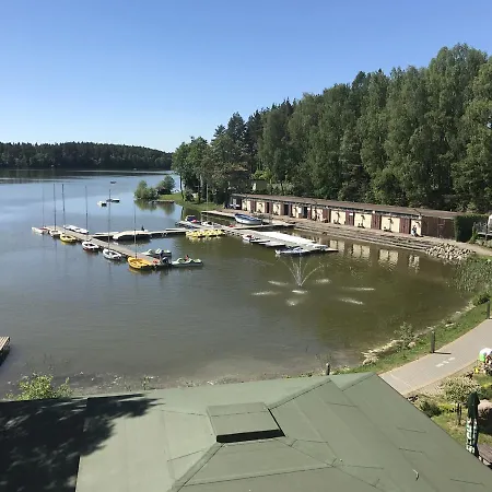 Kaszuby - Jezioro I Zoo W Szarlocie * Kościerzyna