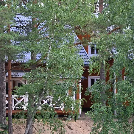 Kaszuby - Jezioro I Zoo W Szarlocie פארק נופש *