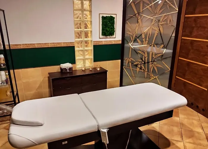 Kaszuby - Jezioro I Zoo W Szarlocie Kościerzyna