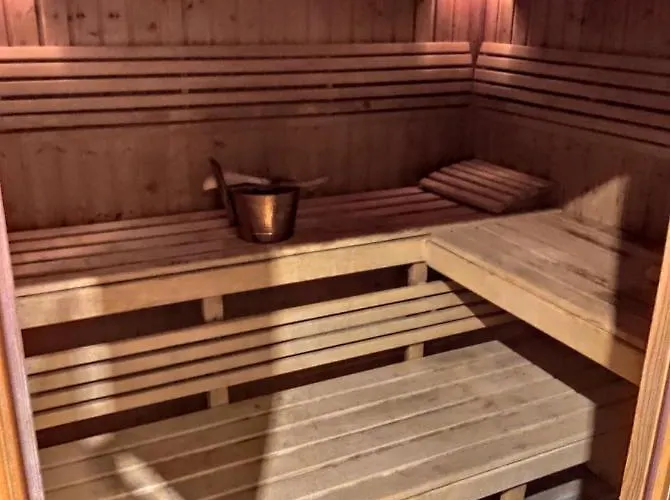 Semesterpark Kaszuby - Jezioro I Zoo W Szarlocie