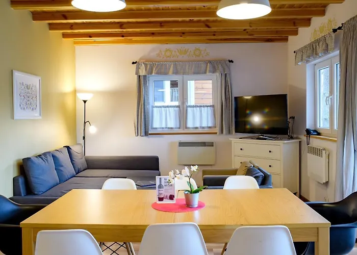 Kaszuby - Jezioro I Zoo W Szarlocie