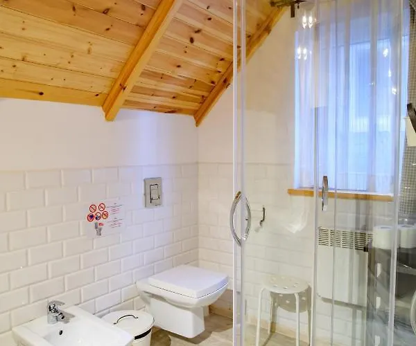 Kaszuby - Jezioro I Zoo W Szarlocie * Kościerzyna