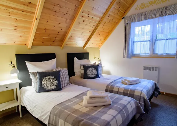 Kaszuby - Jezioro I Zoo W Szarlocie * Kościerzyna