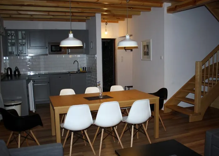 Kaszuby - Jezioro I Zoo W Szarlocie Semesterpark *