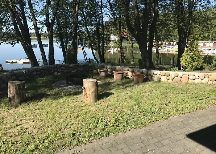 Kaszuby - Jezioro I Zoo W Szarlocie *